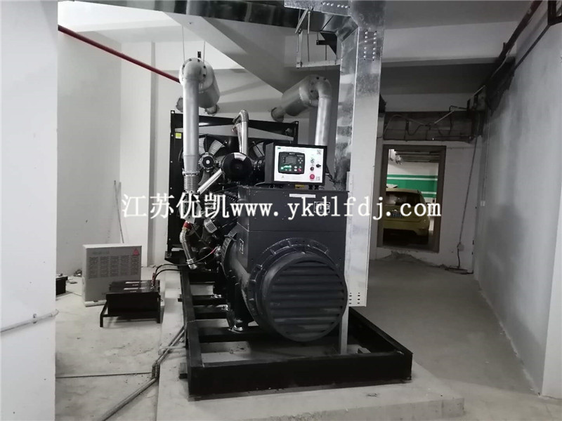 2020年8月5日，南寧某寫字樓項(xiàng)目1000KW上海凱普發(fā)電機(jī)組完成安裝調(diào)試培訓(xùn)工作