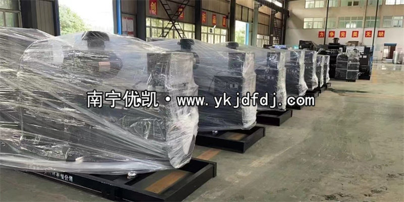 2022年7月28日，多臺(tái)上柴發(fā)電機(jī)組發(fā)貨某高速公路服務(wù)區(qū)