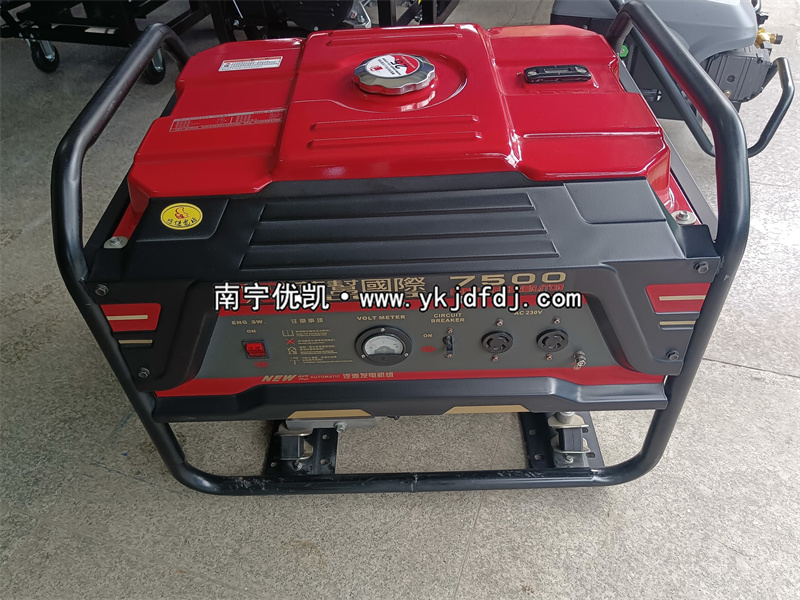 2024年9月12日，客戶到店自提6.5KW汽油發(fā)電機組